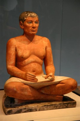 Lo scriba accovacciato Louvre